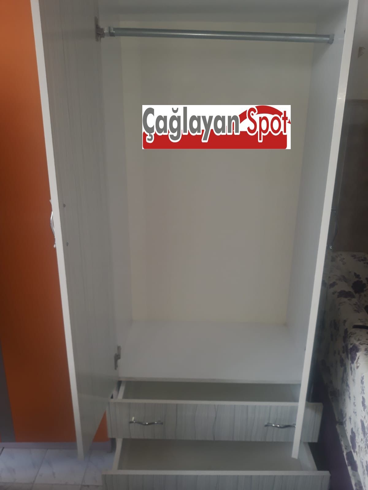 Elbise Dolabı Elbise Dolabı