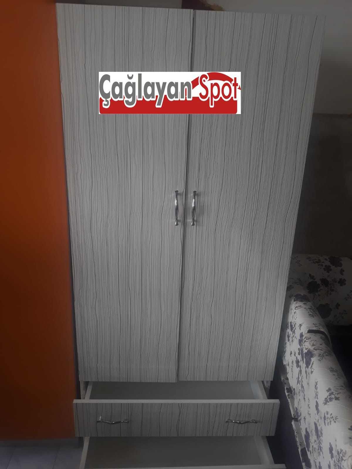 Dolap 3 Elbise Dolabı