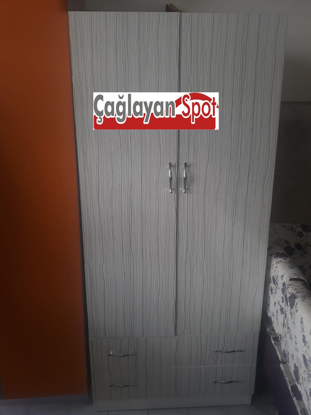 Dolap Elbise Dolabı