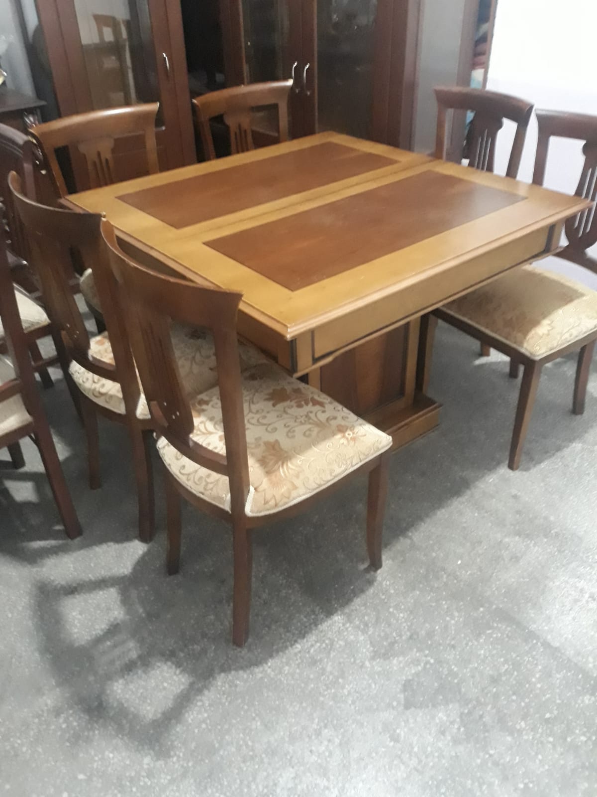 Yemek masası